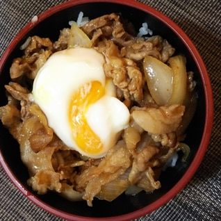 博多ニワカそうすで豚丼